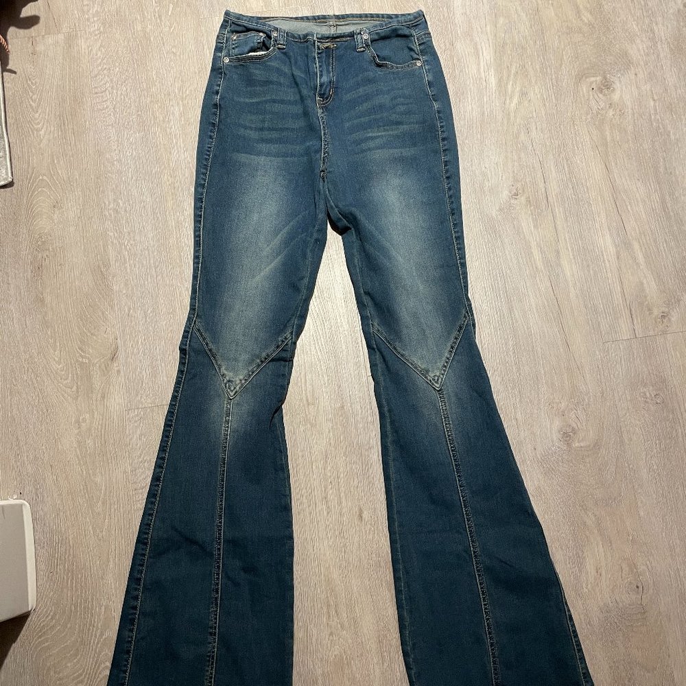 IAMGIA Low Rise Flare Jeans Size 8